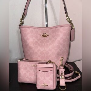 Coach Set Powder Pink City Bucket & Accessories